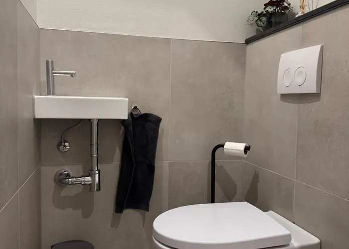 Tante Ursula Φένλο