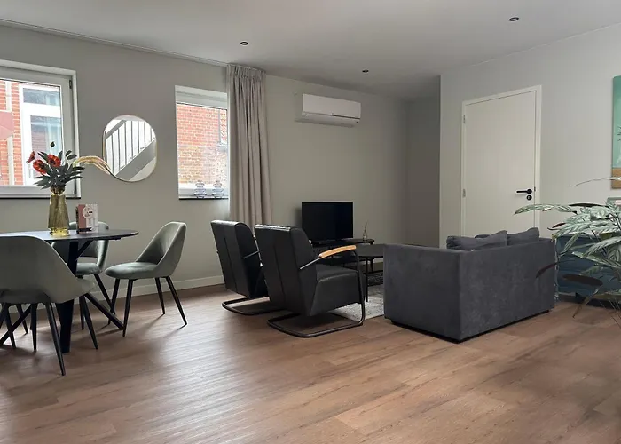 Tante Ursula Φένλο